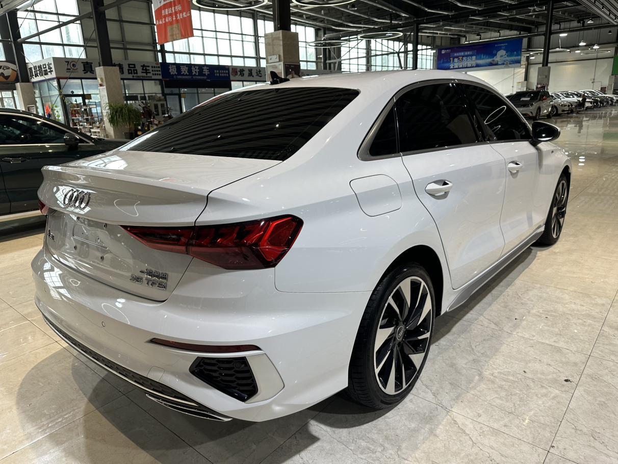 Audi A3 2023 thumb 4
