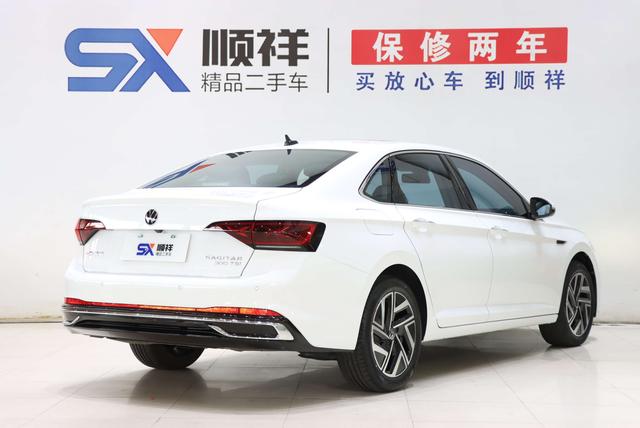 Volkswagen Sagitar 2023 thumb 4
