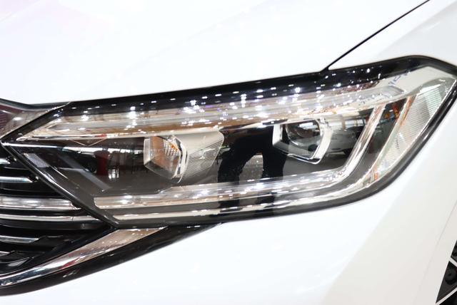 Volkswagen Sagitar 2023 thumb 7