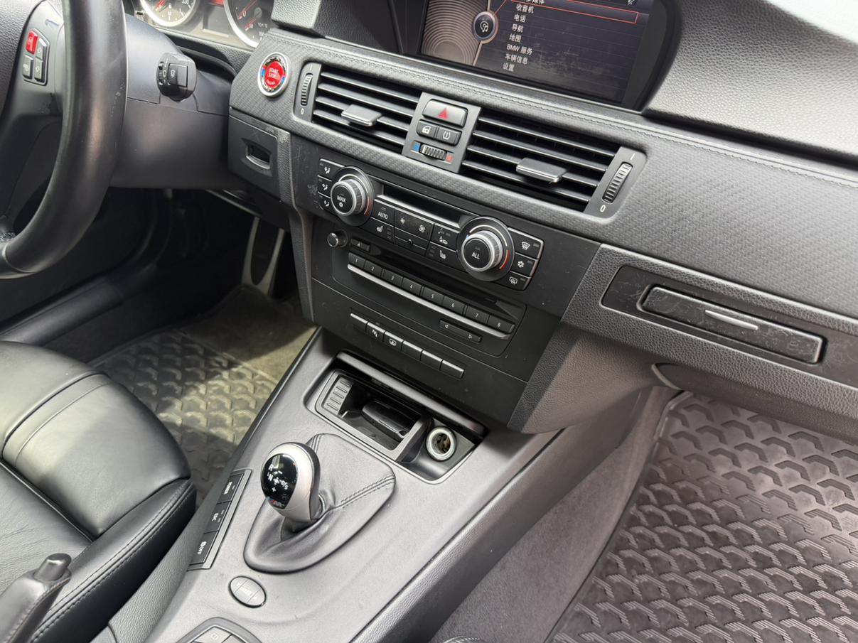 BMW M3 2009 thumb 6