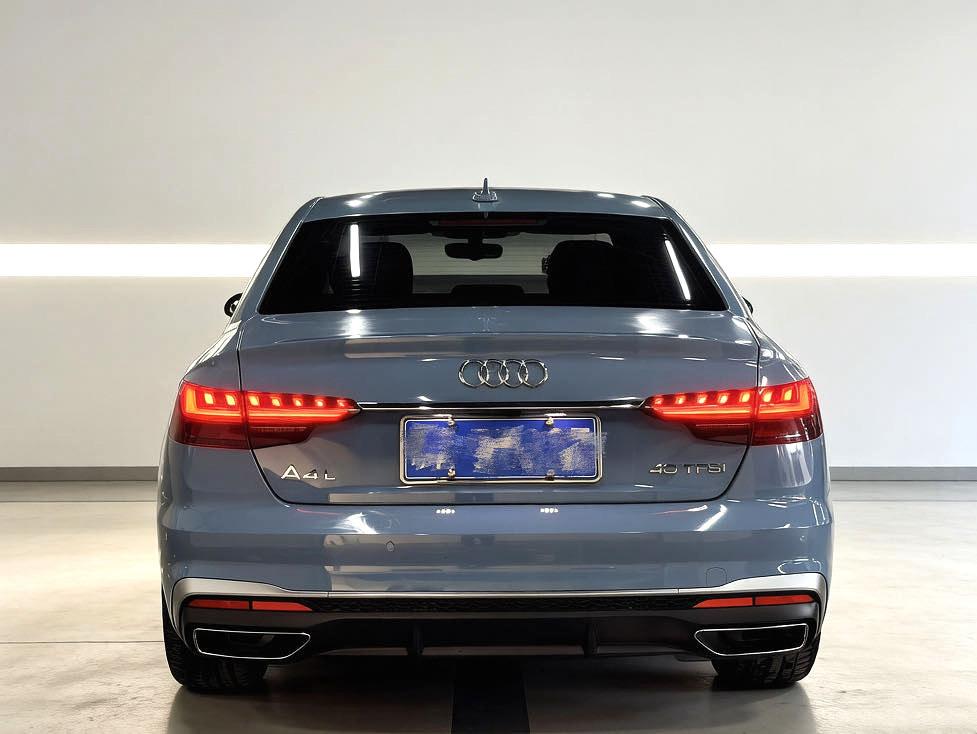 Audi A4 2022 thumb 11