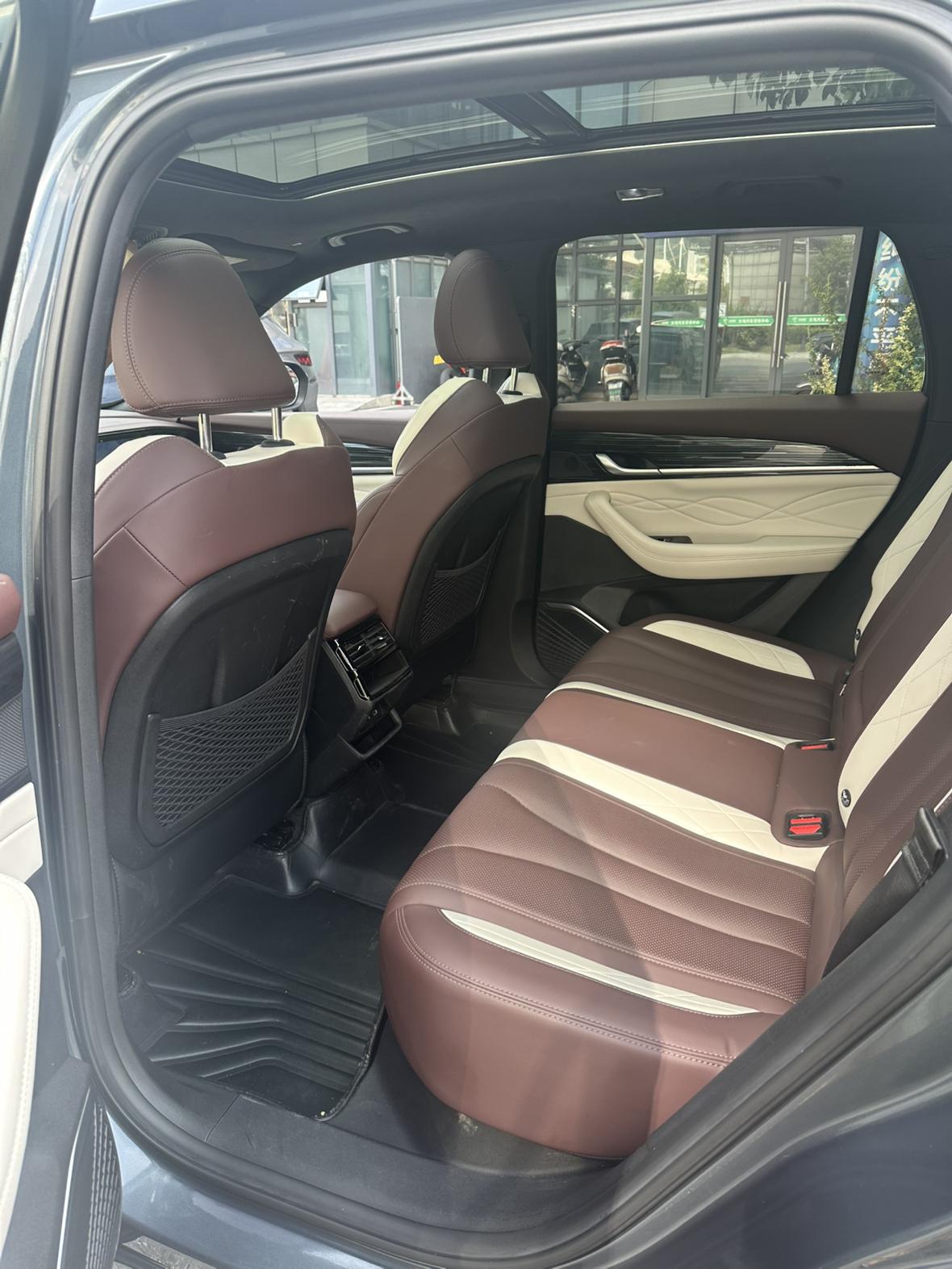 Geely Xingyue L 2021 thumb 8