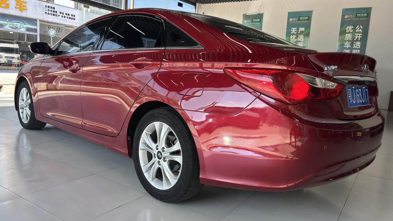 Hyundai Sonata 2011 thumb 2