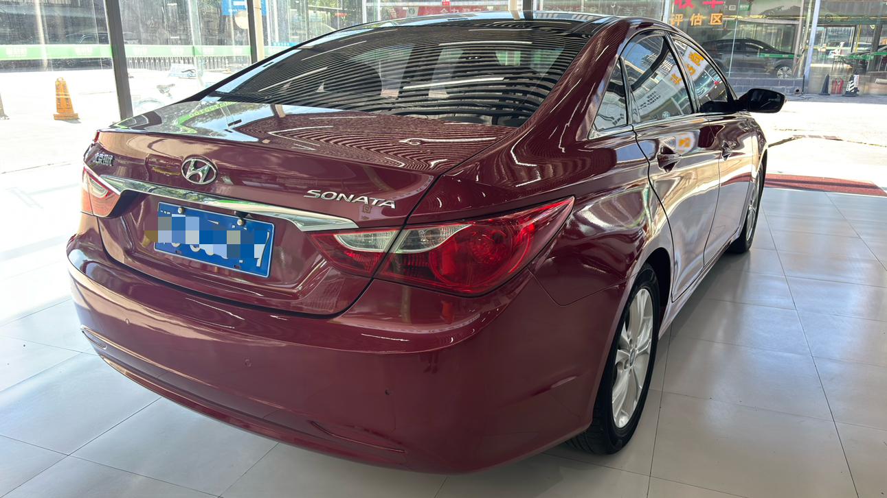 Hyundai Sonata 2011 thumb 4