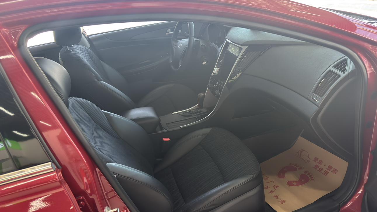Hyundai Sonata 2011 thumb 8