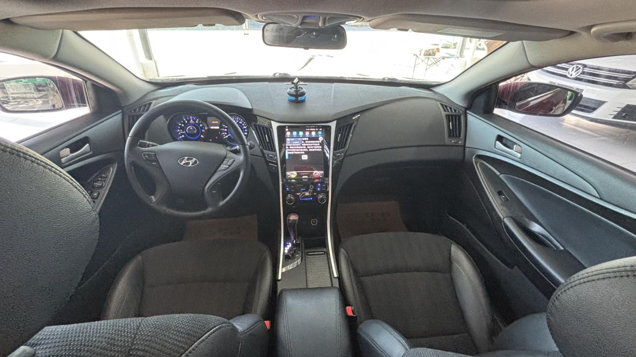 Hyundai Sonata 2011 thumb 12