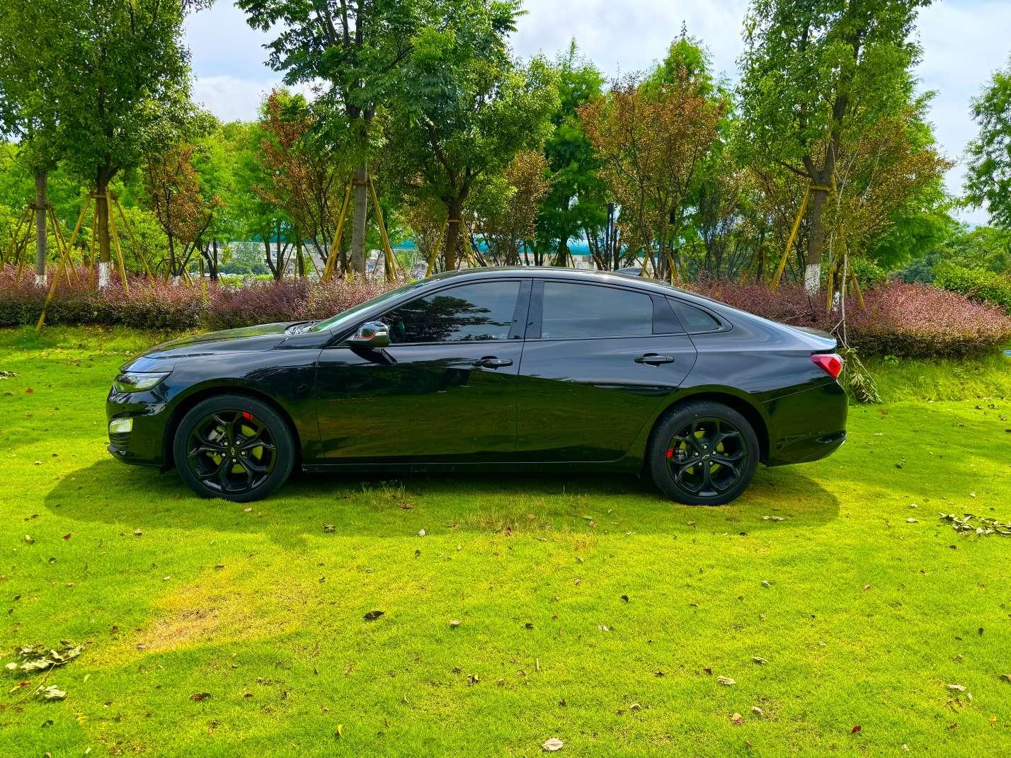 Chevrolet Malibu 2021 thumb 2
