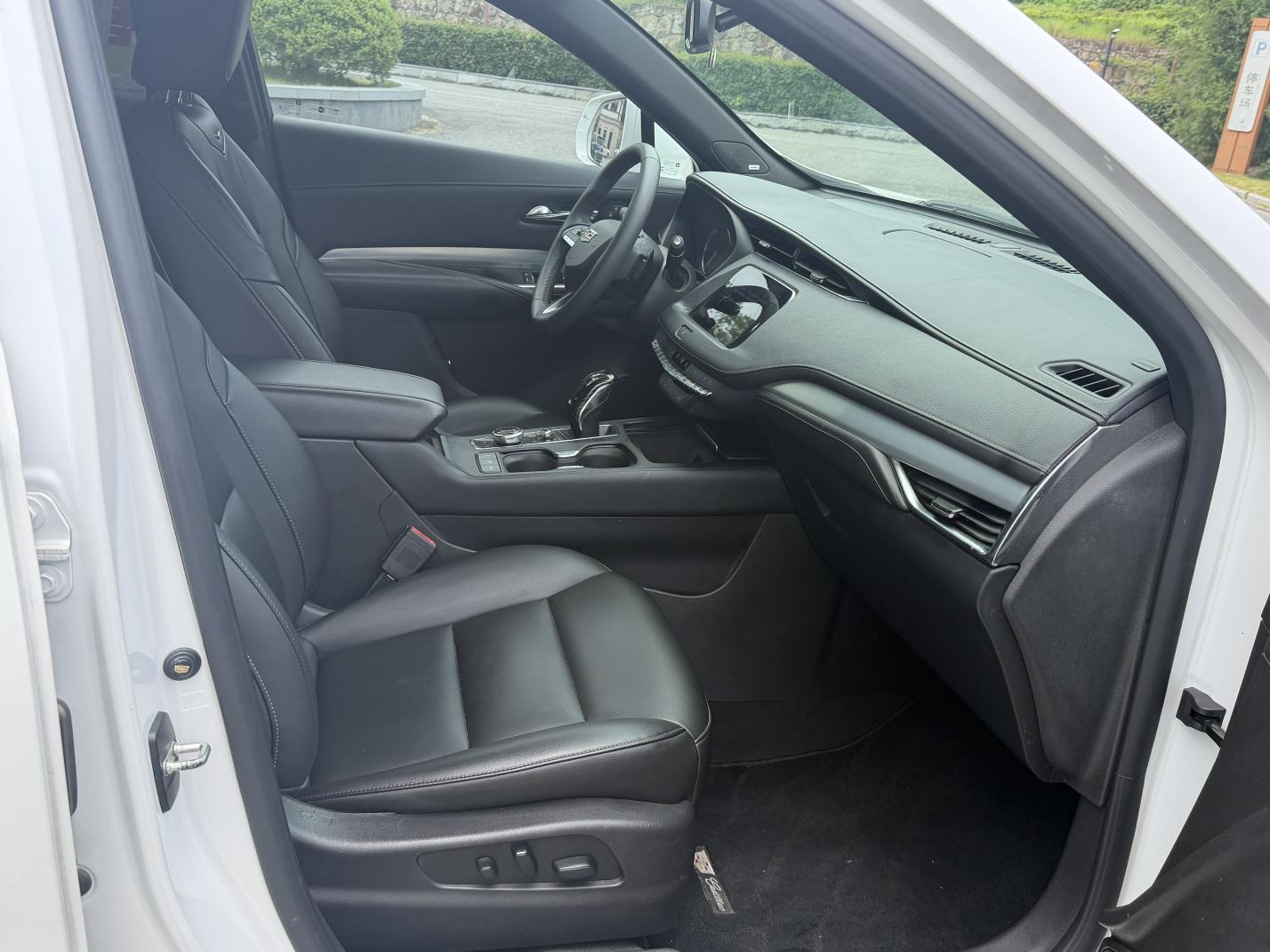 Cadillac XT4 2018 thumb 5