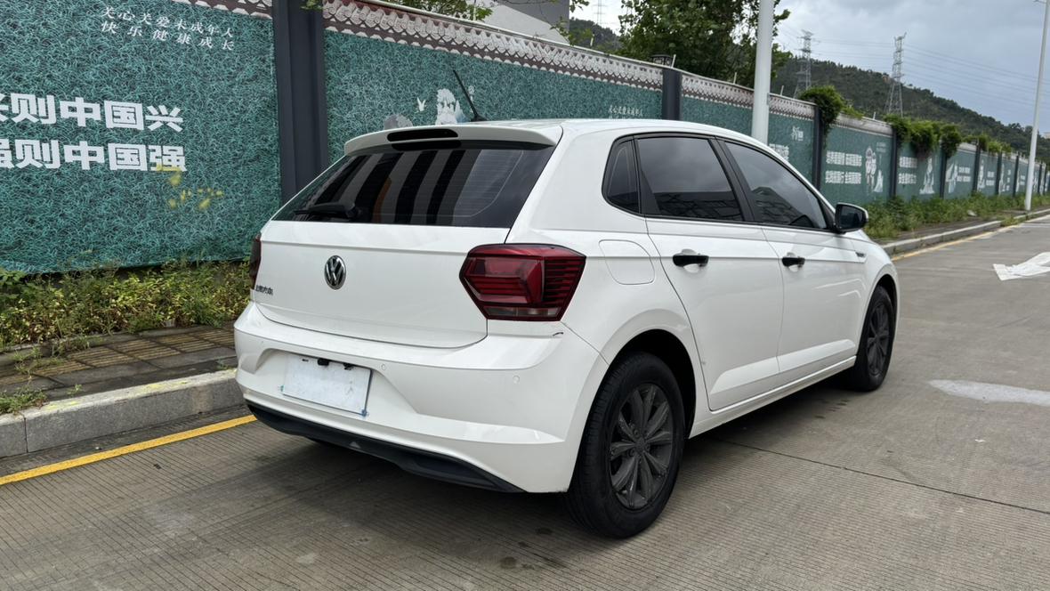 Volkswagen Polo 2019 thumb 4