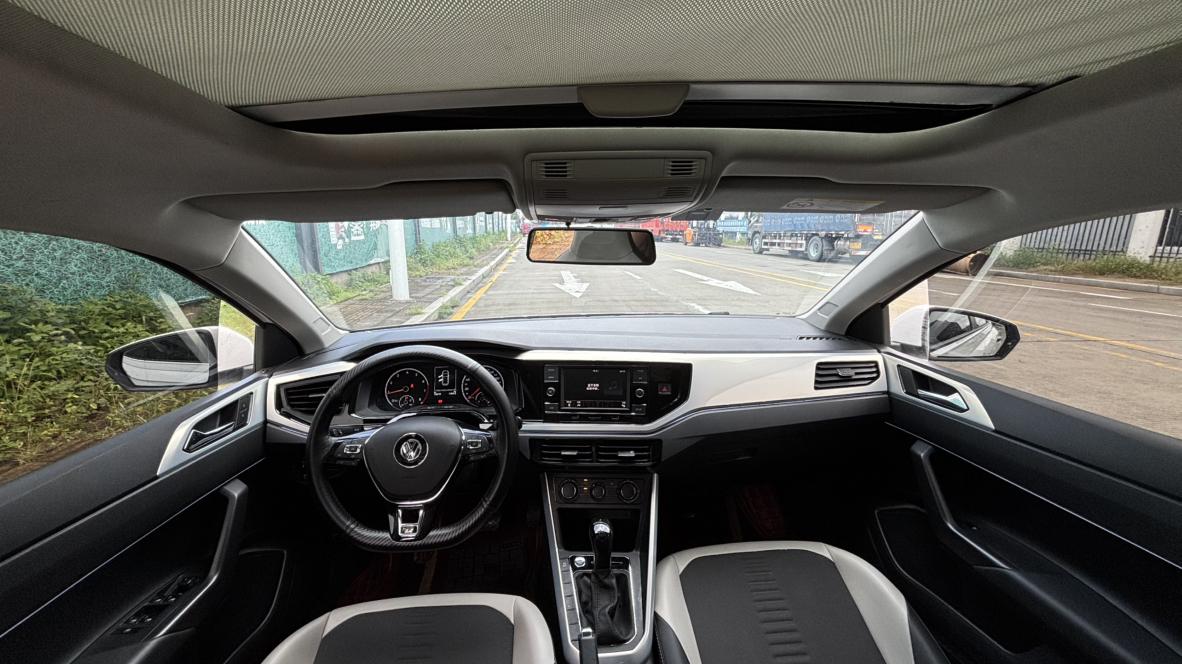 Volkswagen Polo 2019 thumb 11