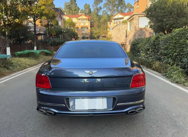 Bentley Fei Chi 2022 thumb 3