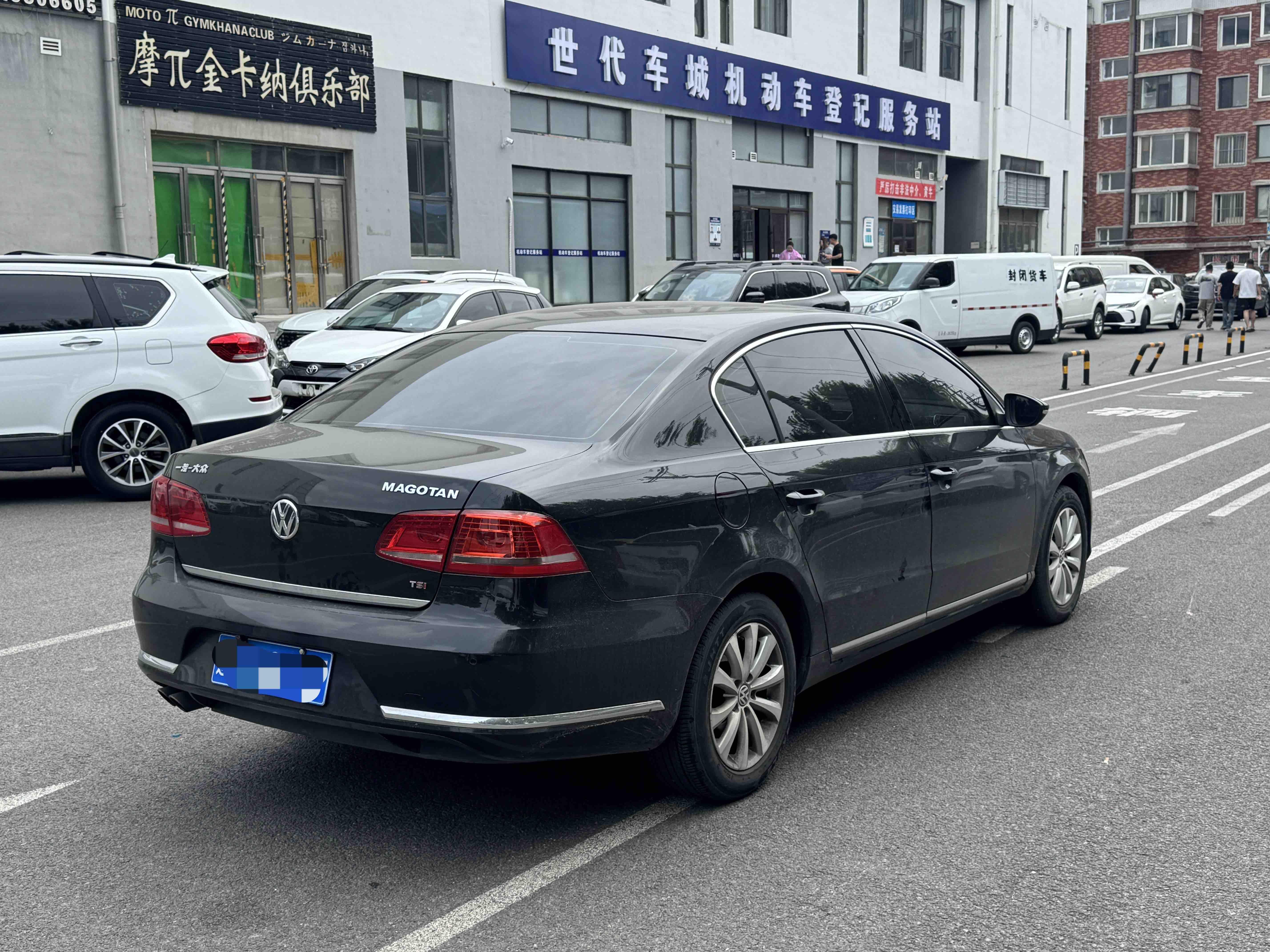 Volkswagen Magotan 2015 thumb 4
