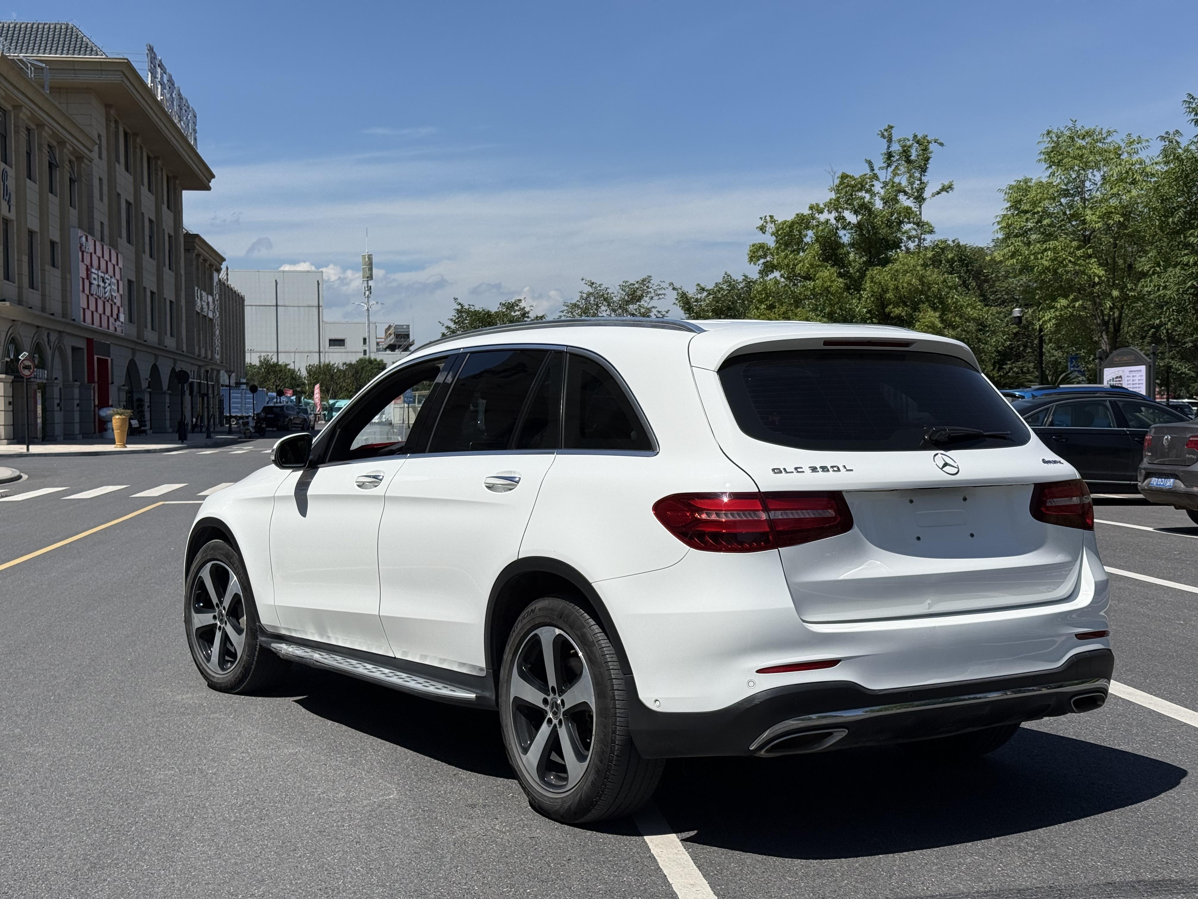 Mercedes-Benz GLC 2019 thumb 2