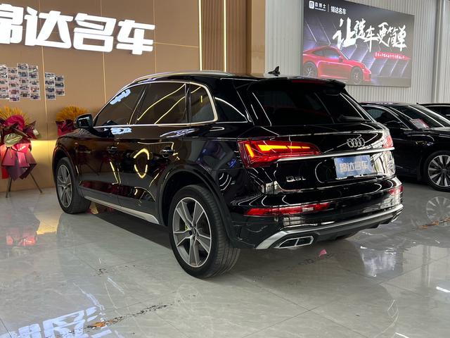 Audi Q5 2022 thumb 2