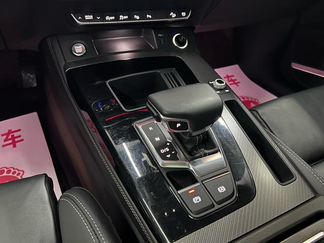 Audi Q5 2022 thumb 9