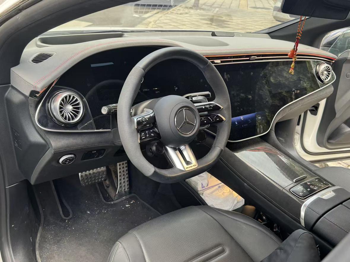 Mercedes-Benz EQE AMG 2023 thumb 6