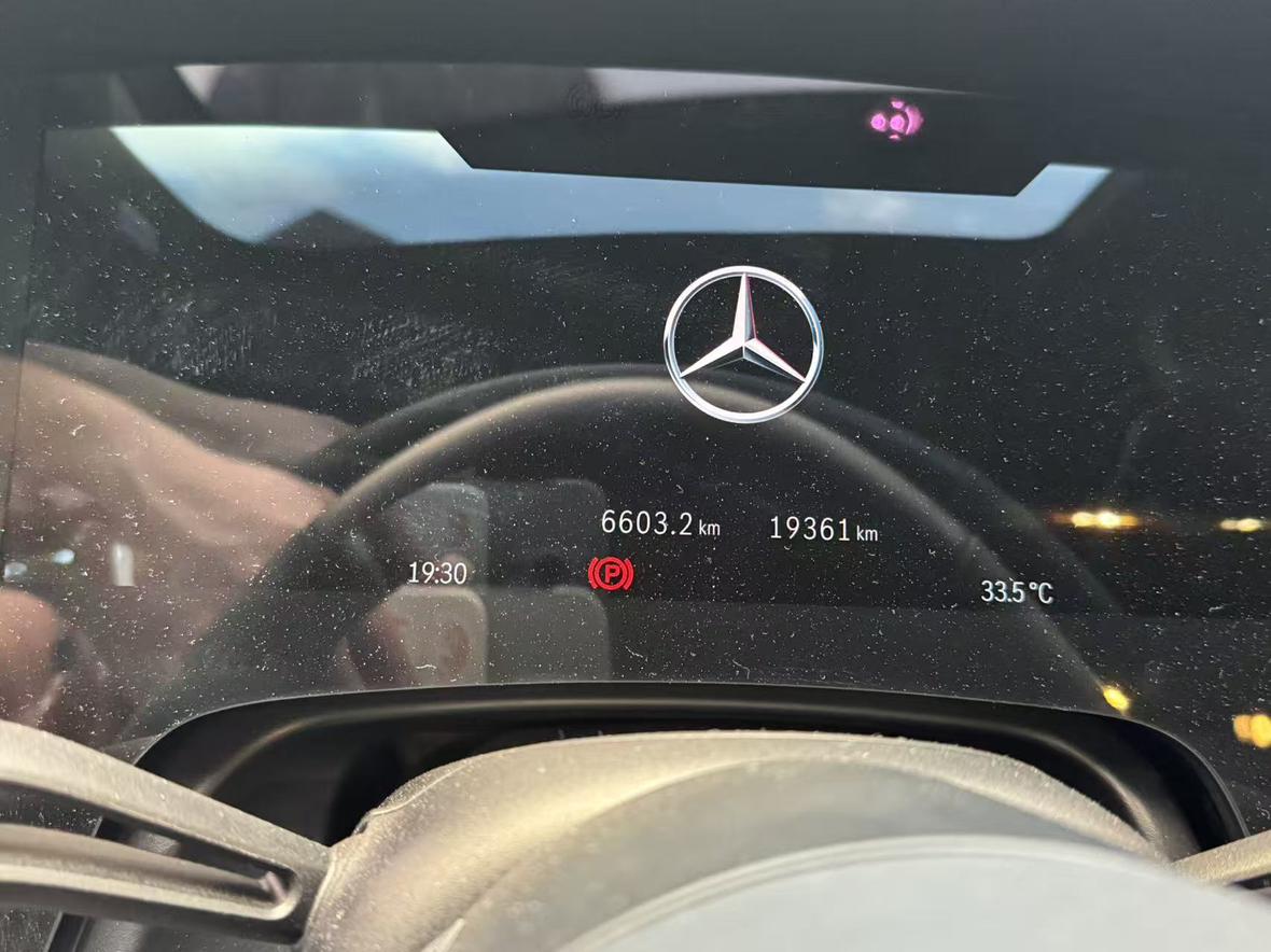 Mercedes-Benz EQE AMG 2023 thumb 7