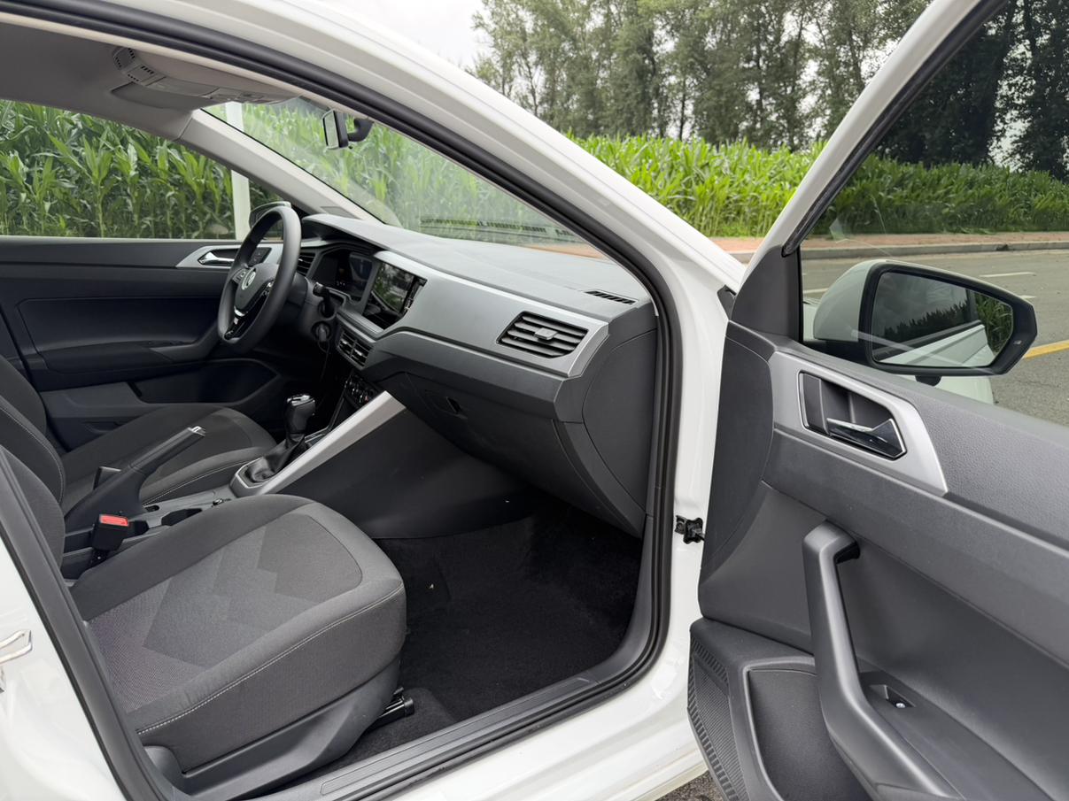 Volkswagen Polo 2023 thumb 7