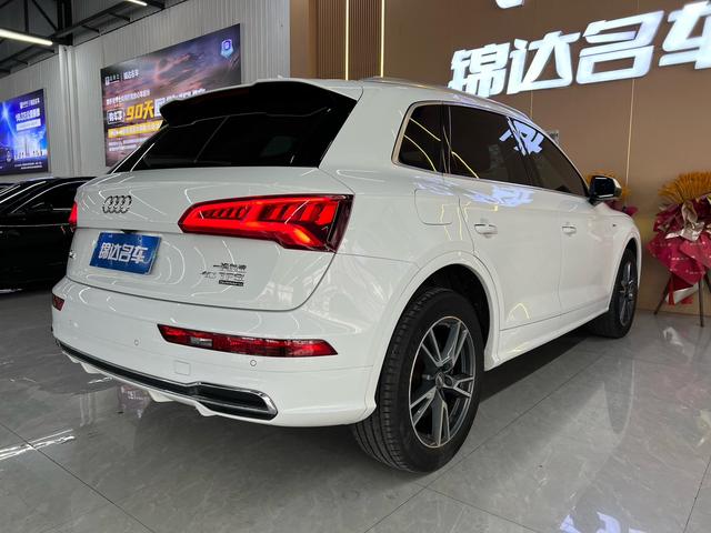 Audi Q5 2018 thumb 3