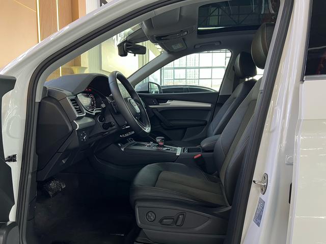 Audi Q5 2018 thumb 12