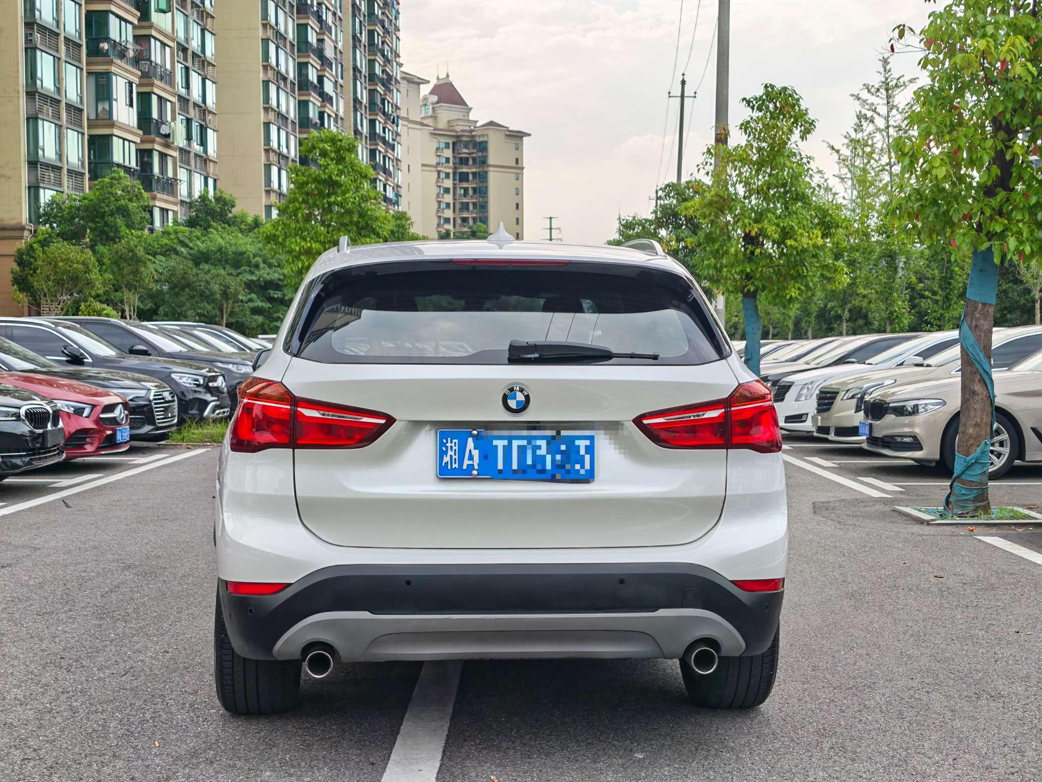 BMW X1 2019 thumb 12