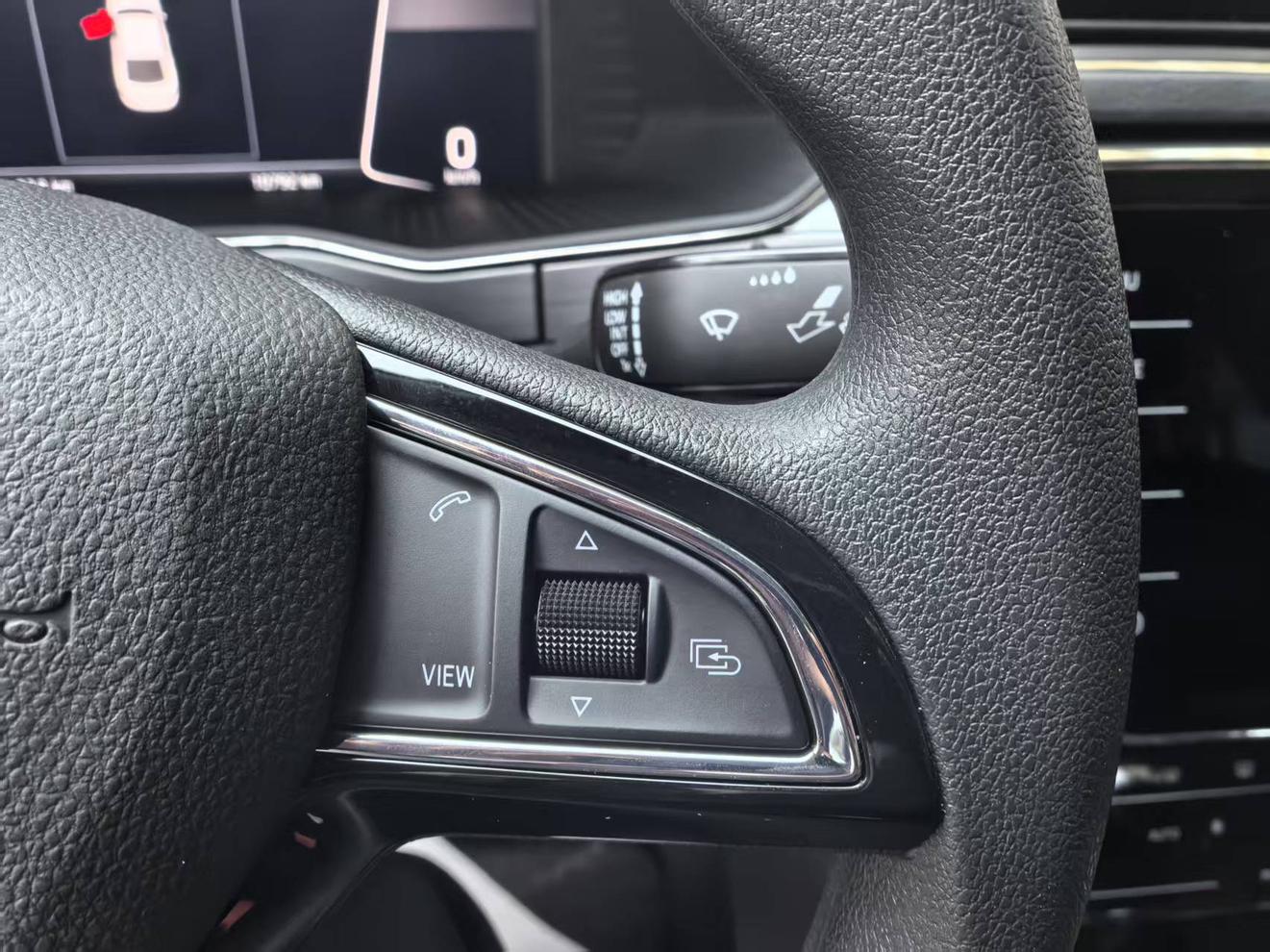 Skoda Su Pai 2023 thumb 4