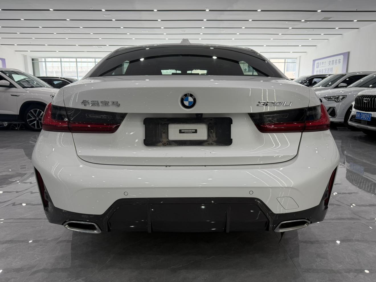 BMW 3 серии 2023 thumb 3