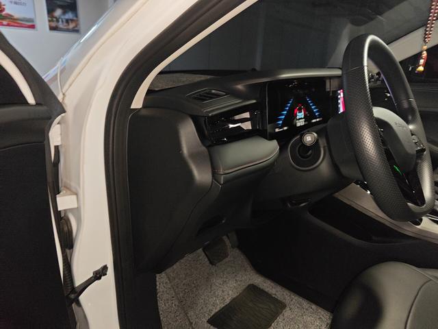 Roewe i5 2024 thumb 11