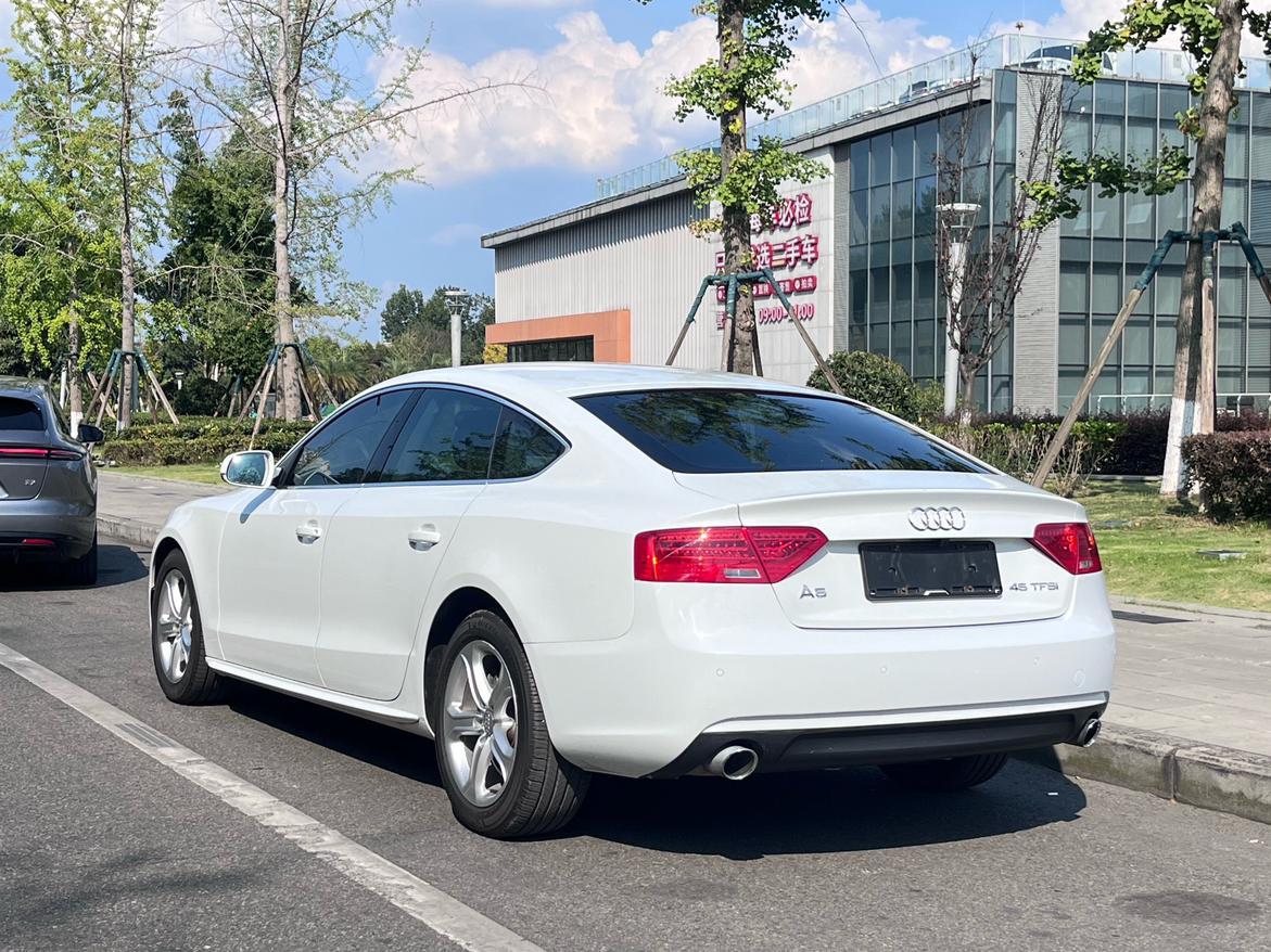 Audi A5 2016 thumb 3
