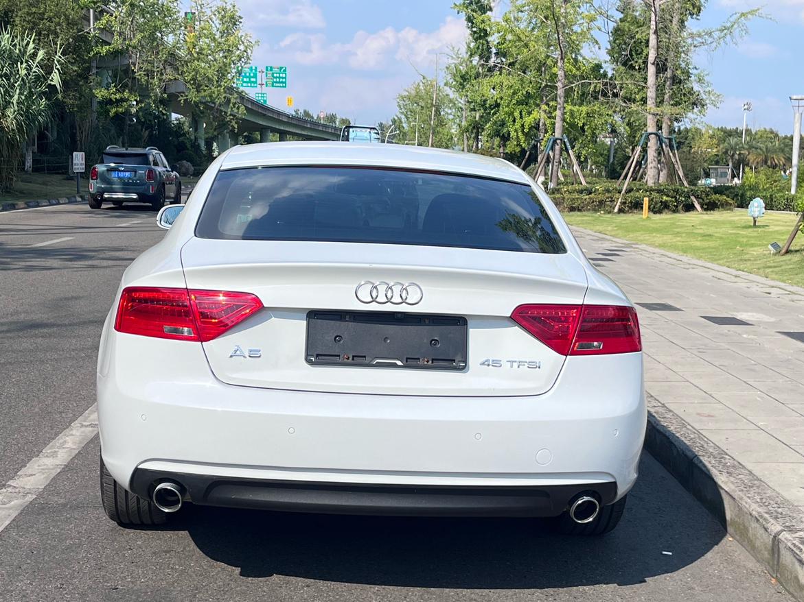Audi A5 2016 thumb 4