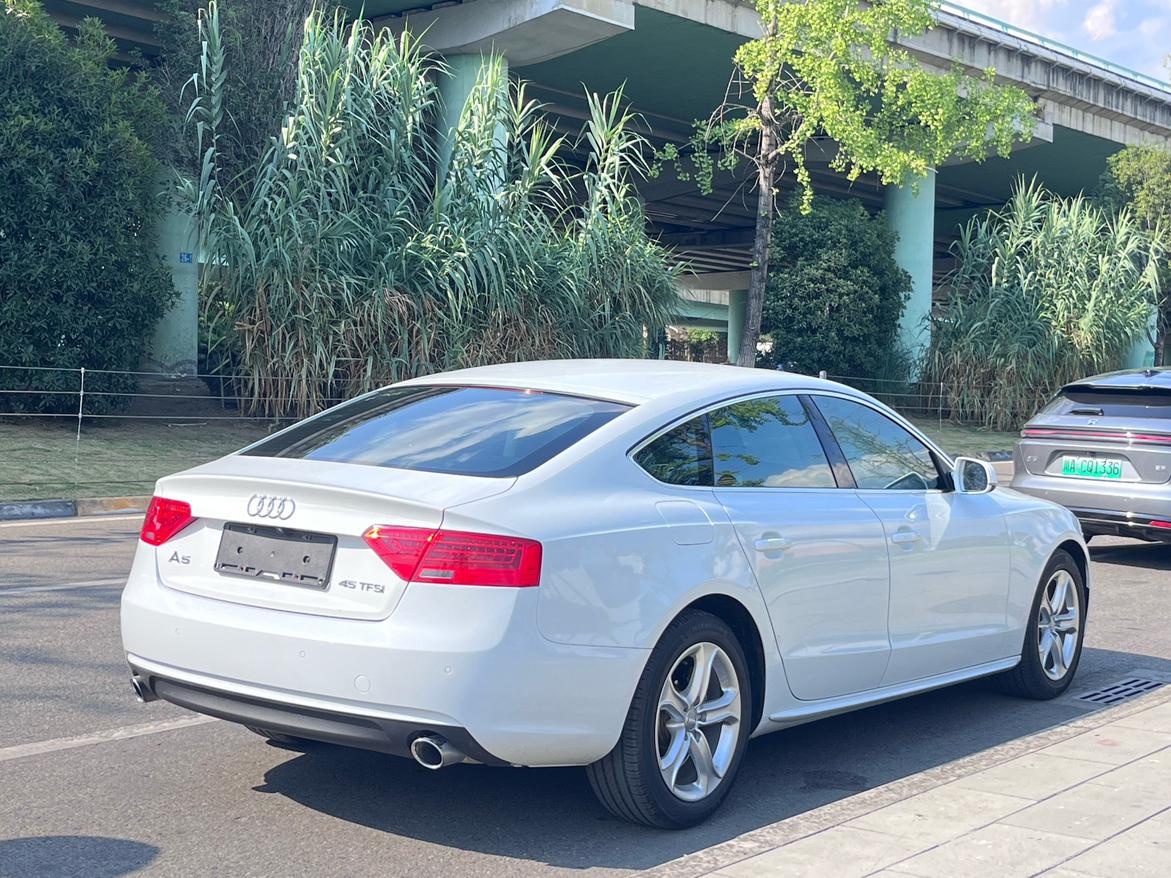 Audi A5 2016 thumb 5