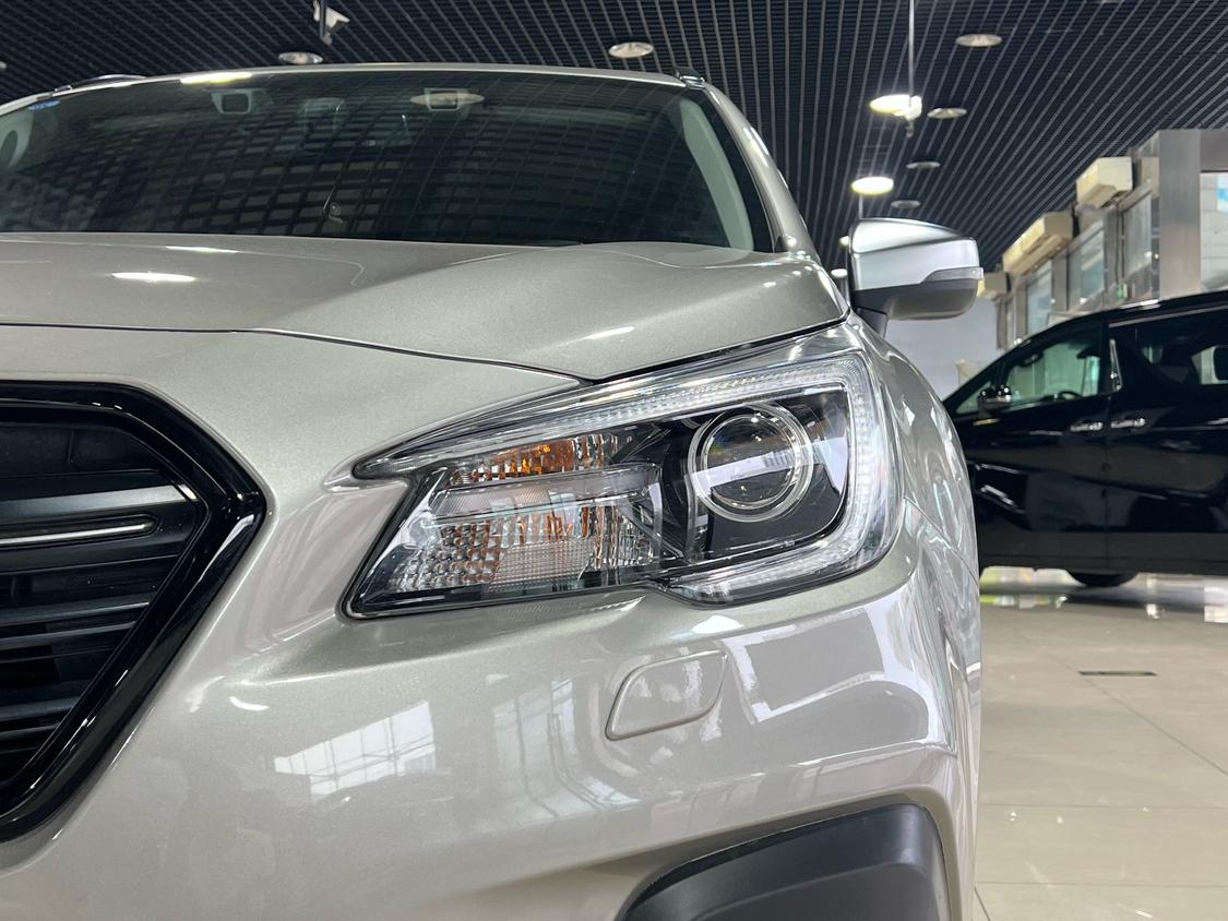 Subaru Outback 2020 thumb 6