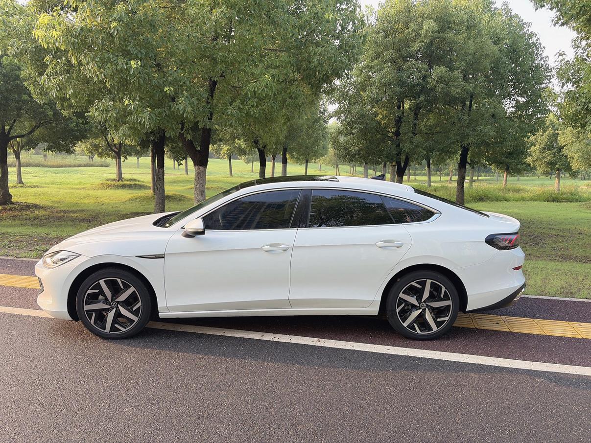 Volkswagen Lamando 2023 thumb 2