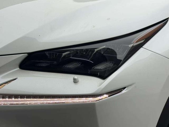 Lexus NX 2015 thumb 3