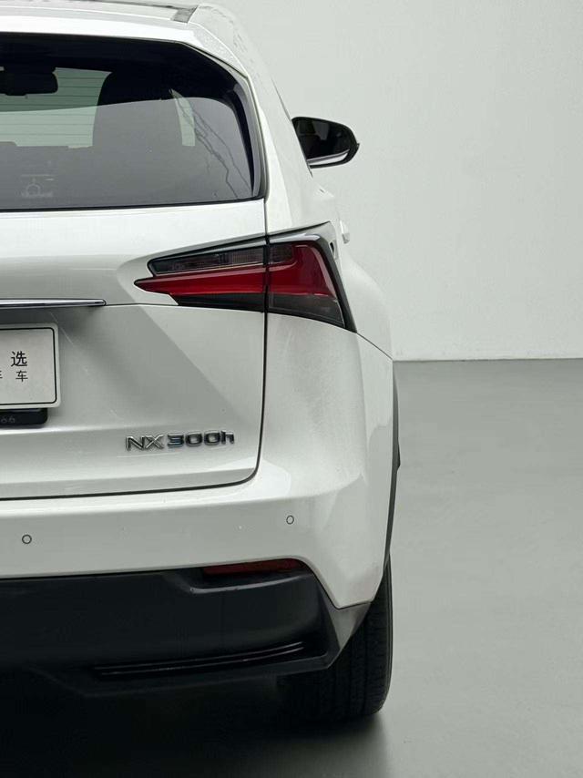 Lexus NX 2015 thumb 4