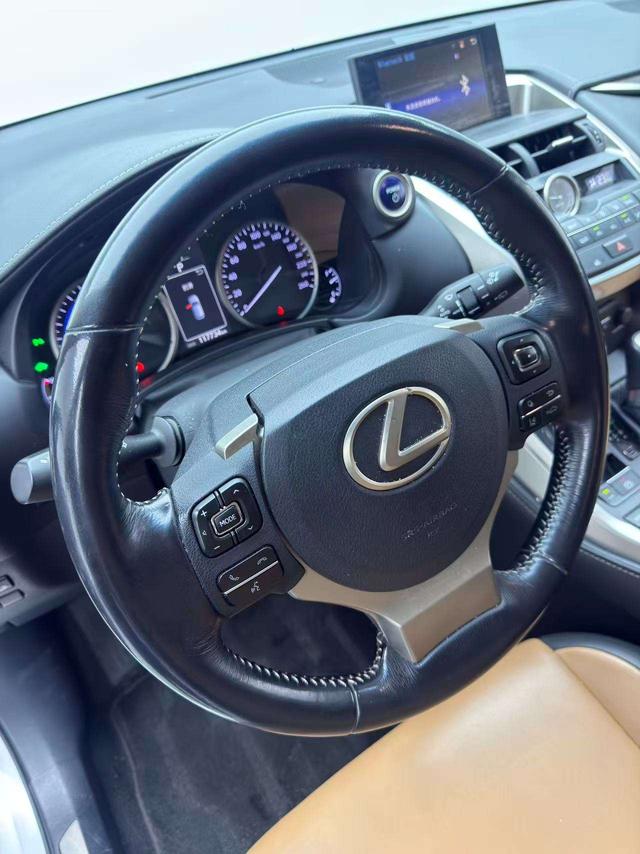 Lexus NX 2015 thumb 12