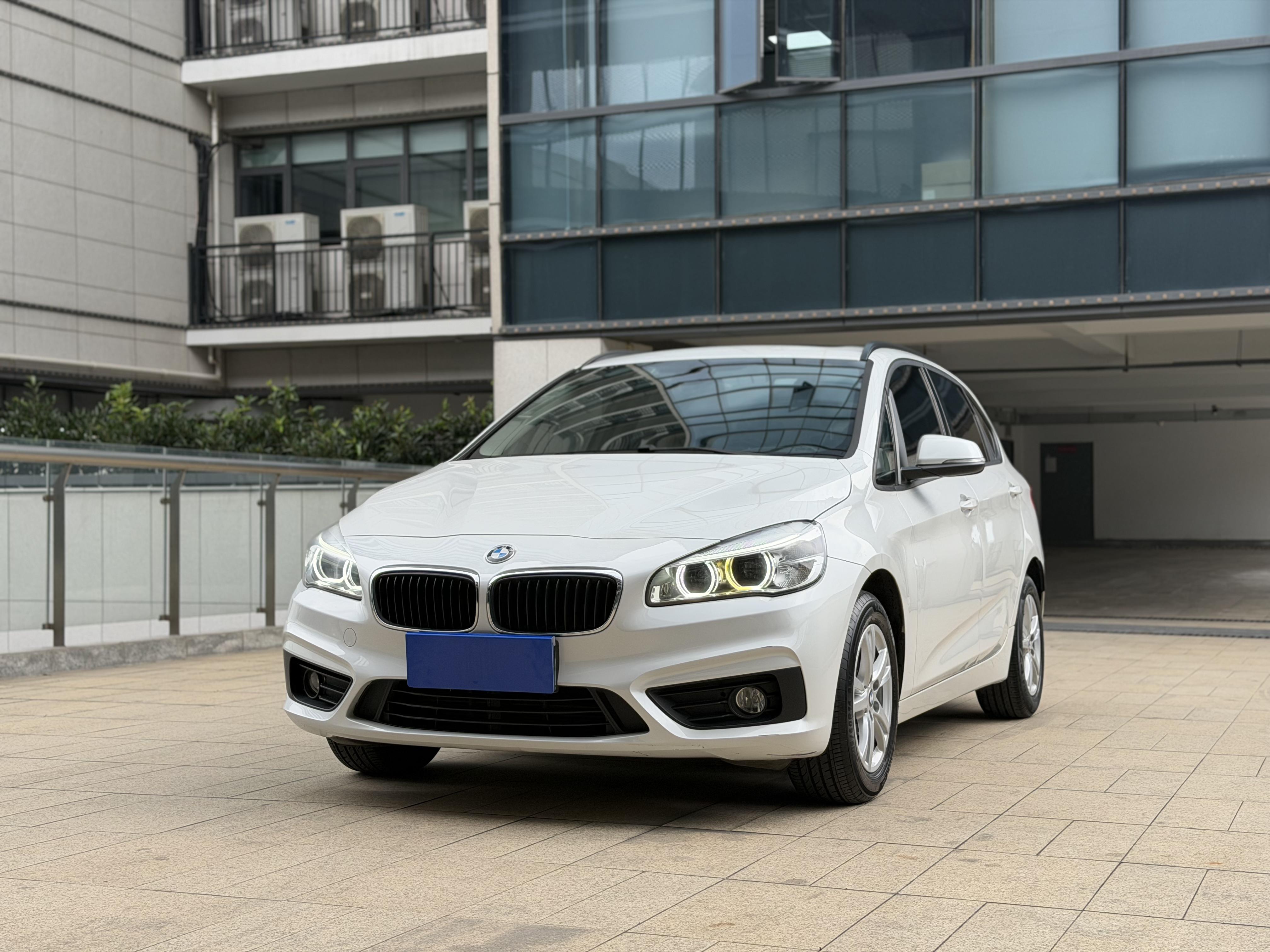 BMW 2 серии Active Tourer 2016 thumb 9