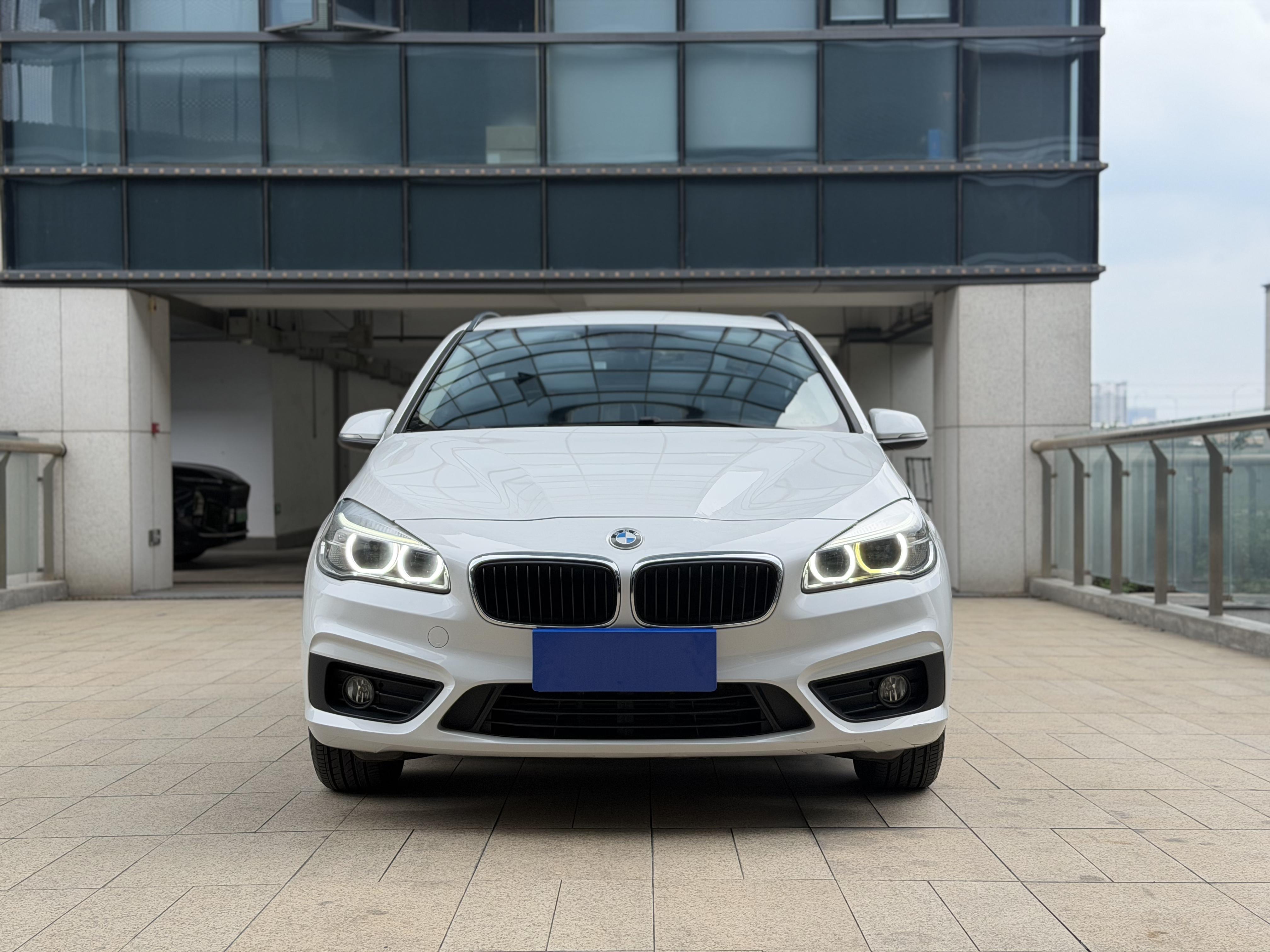 BMW 2 серии Active Tourer 2016 thumb 10