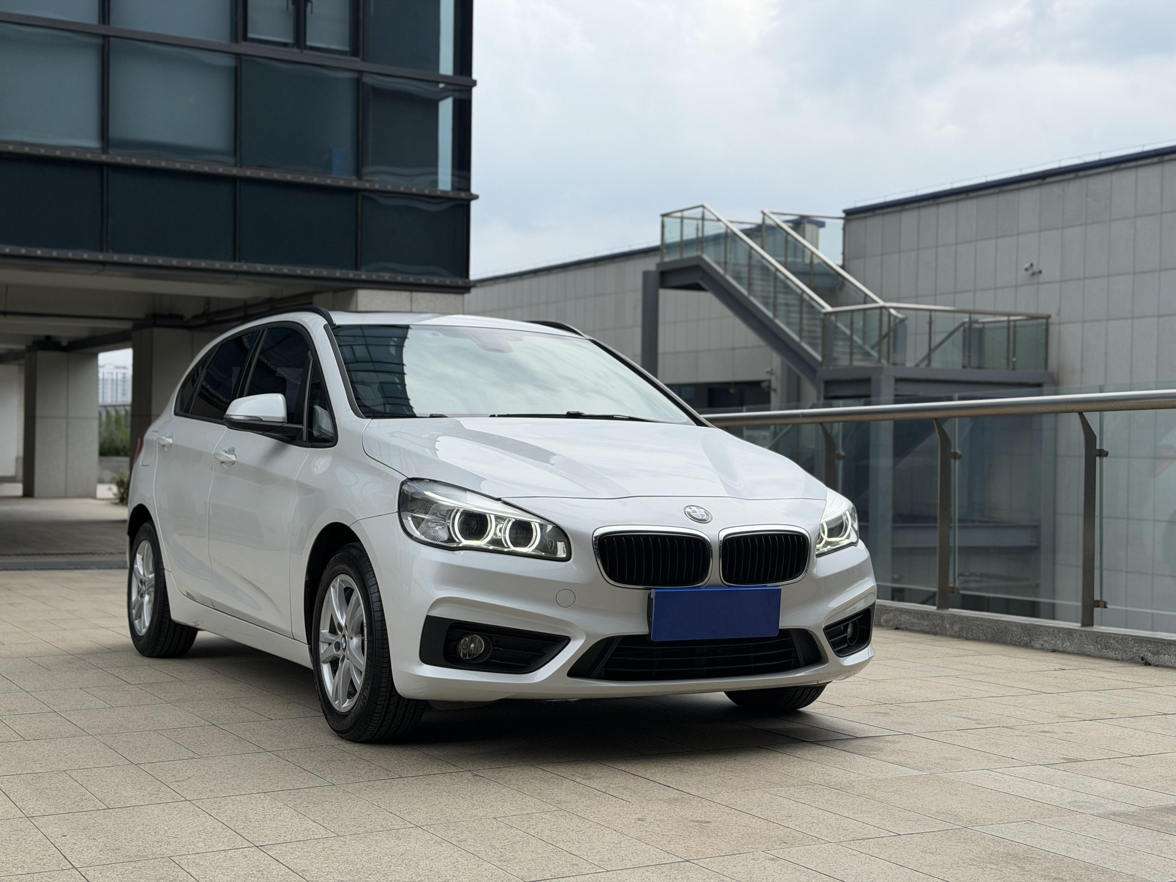 BMW 2 серии Active Tourer 2016 thumb 11