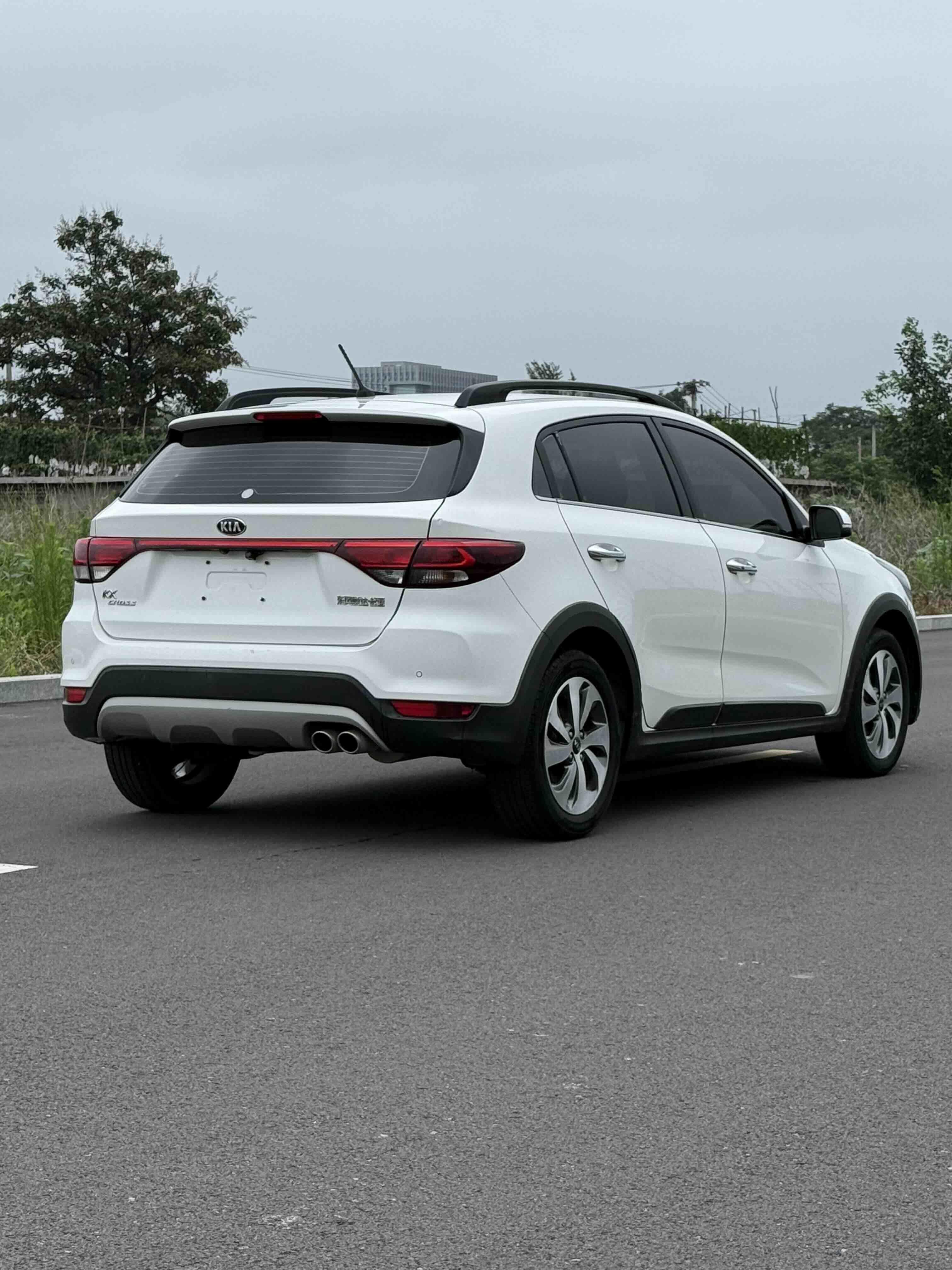 Kia Rio 2017 thumb 4