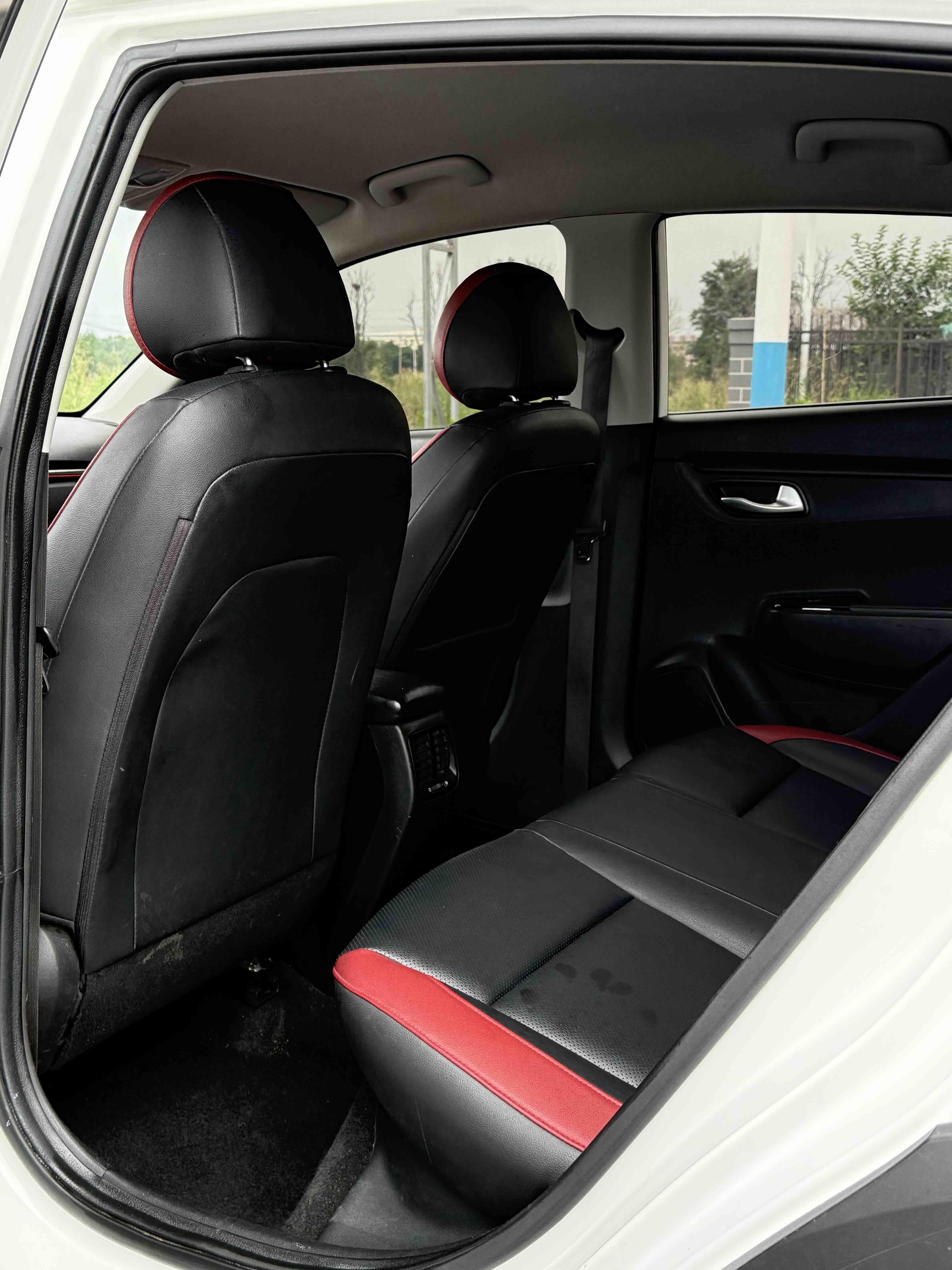 Kia Rio 2017 thumb 7