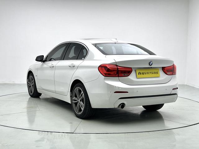 BMW 1 серии 2018 thumb 3