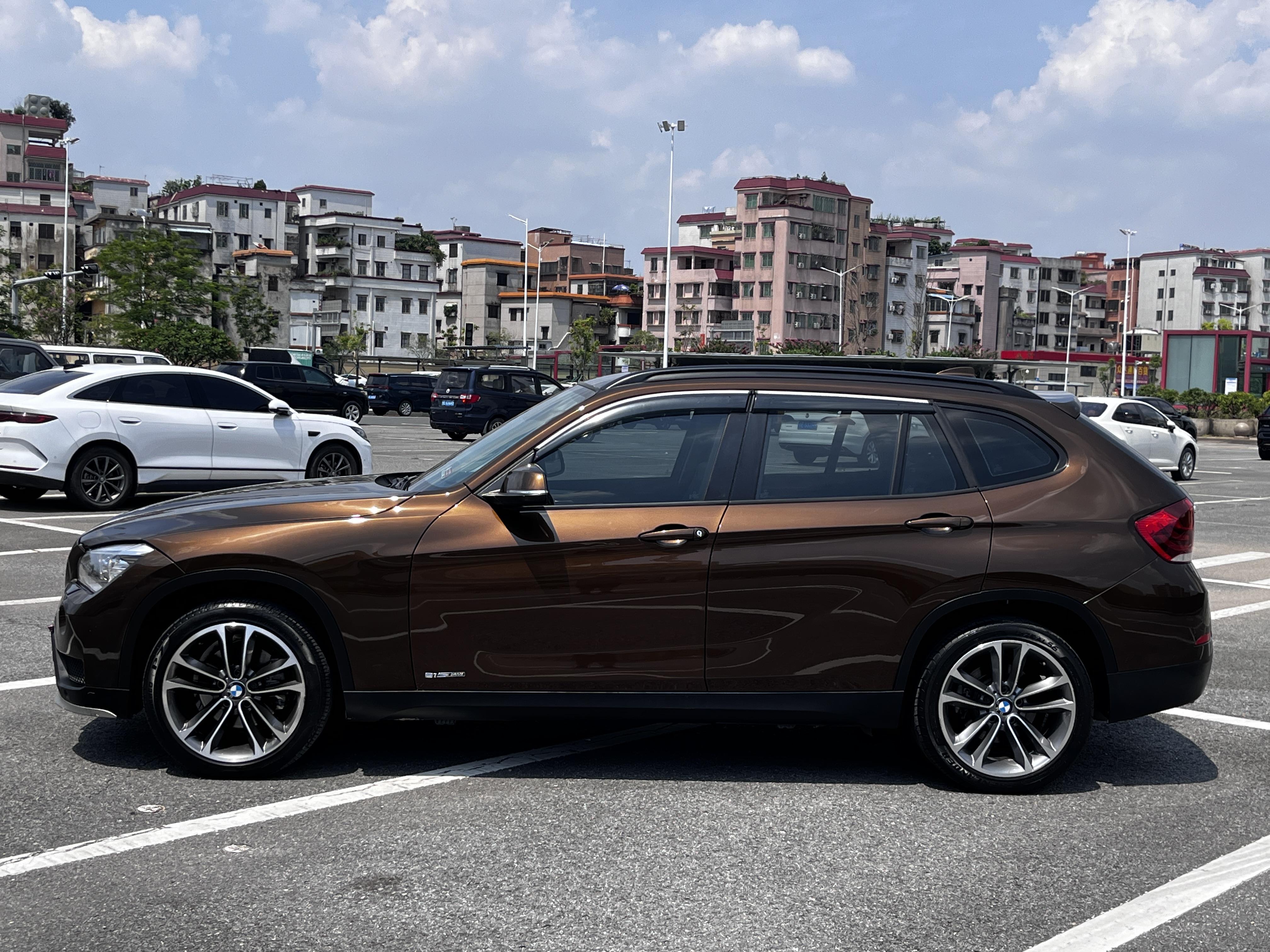 BMW X1 2015 thumb 2