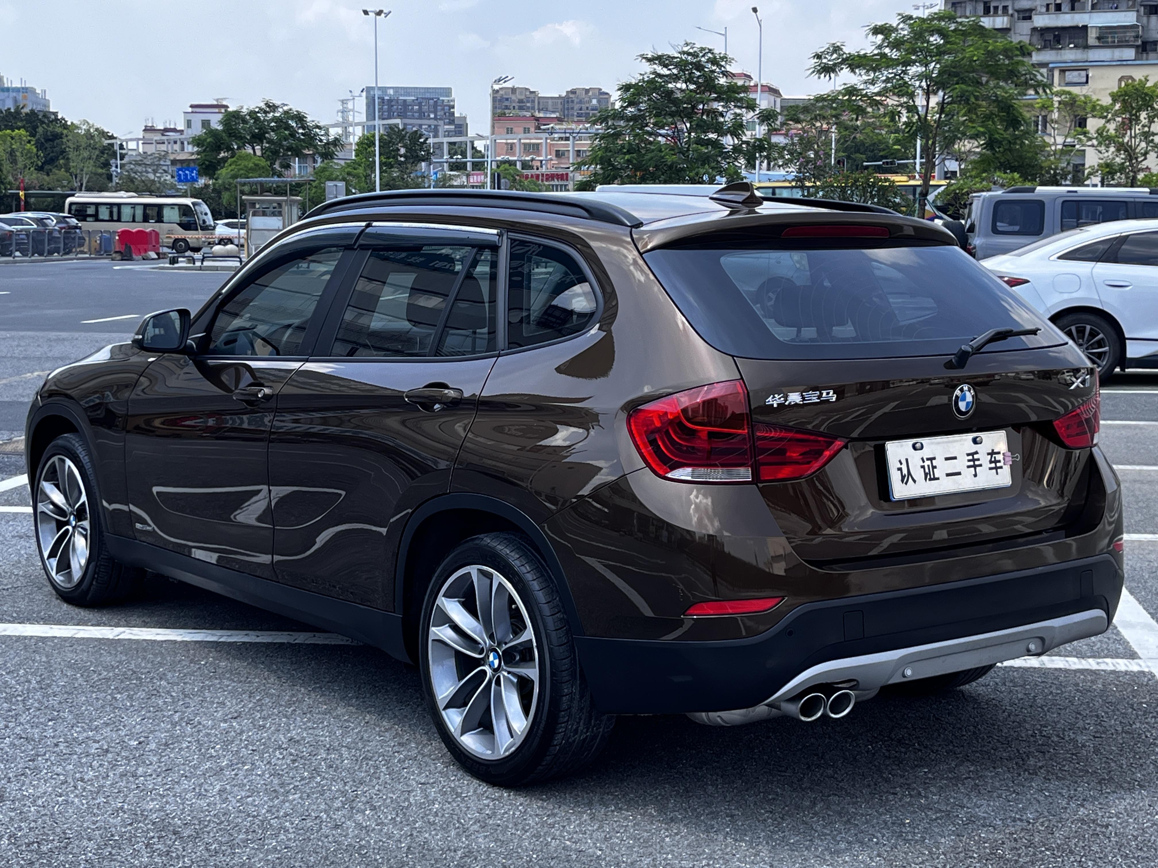 BMW X1 2015 thumb 3