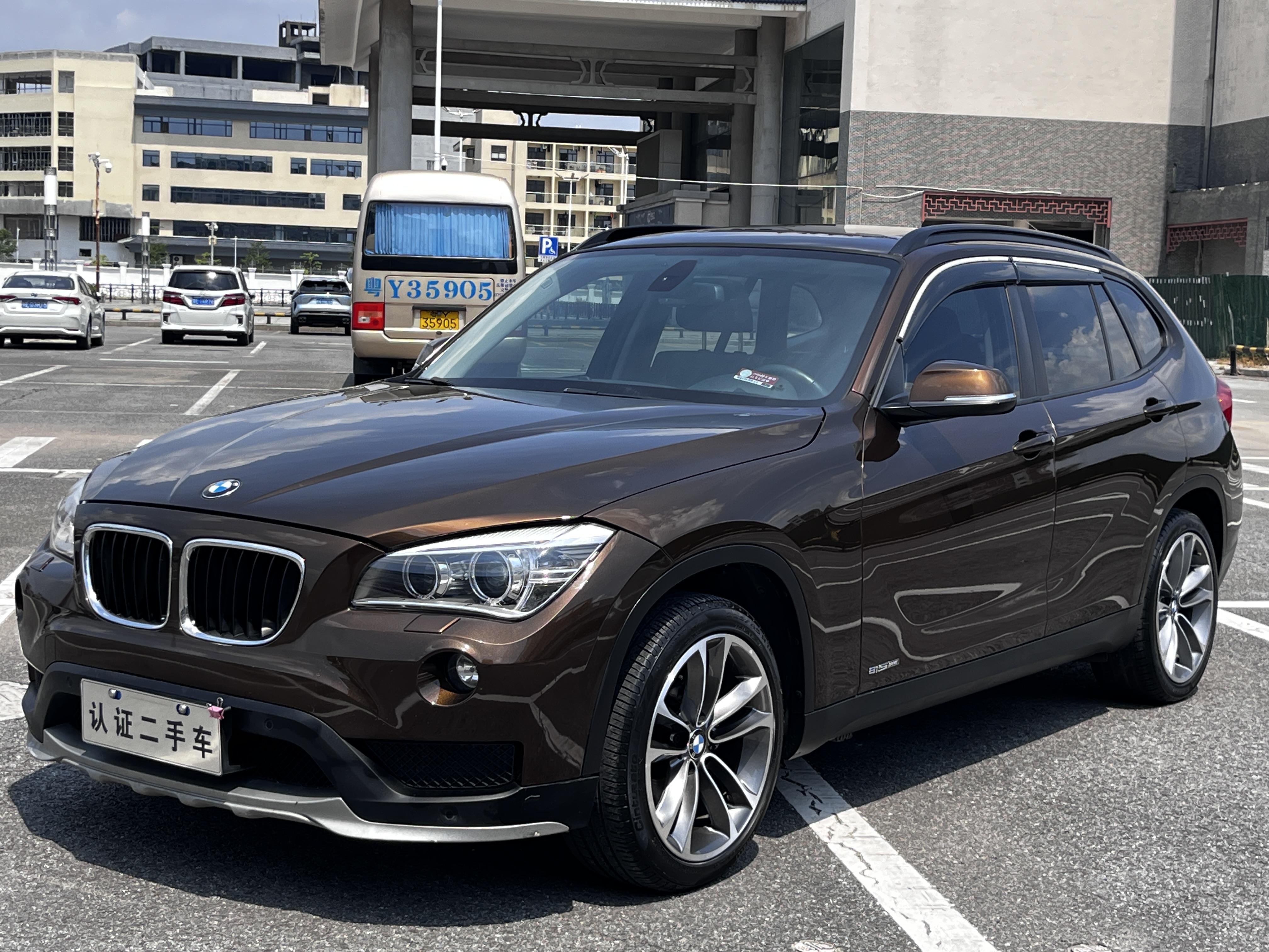 BMW X1 2015 thumb 8