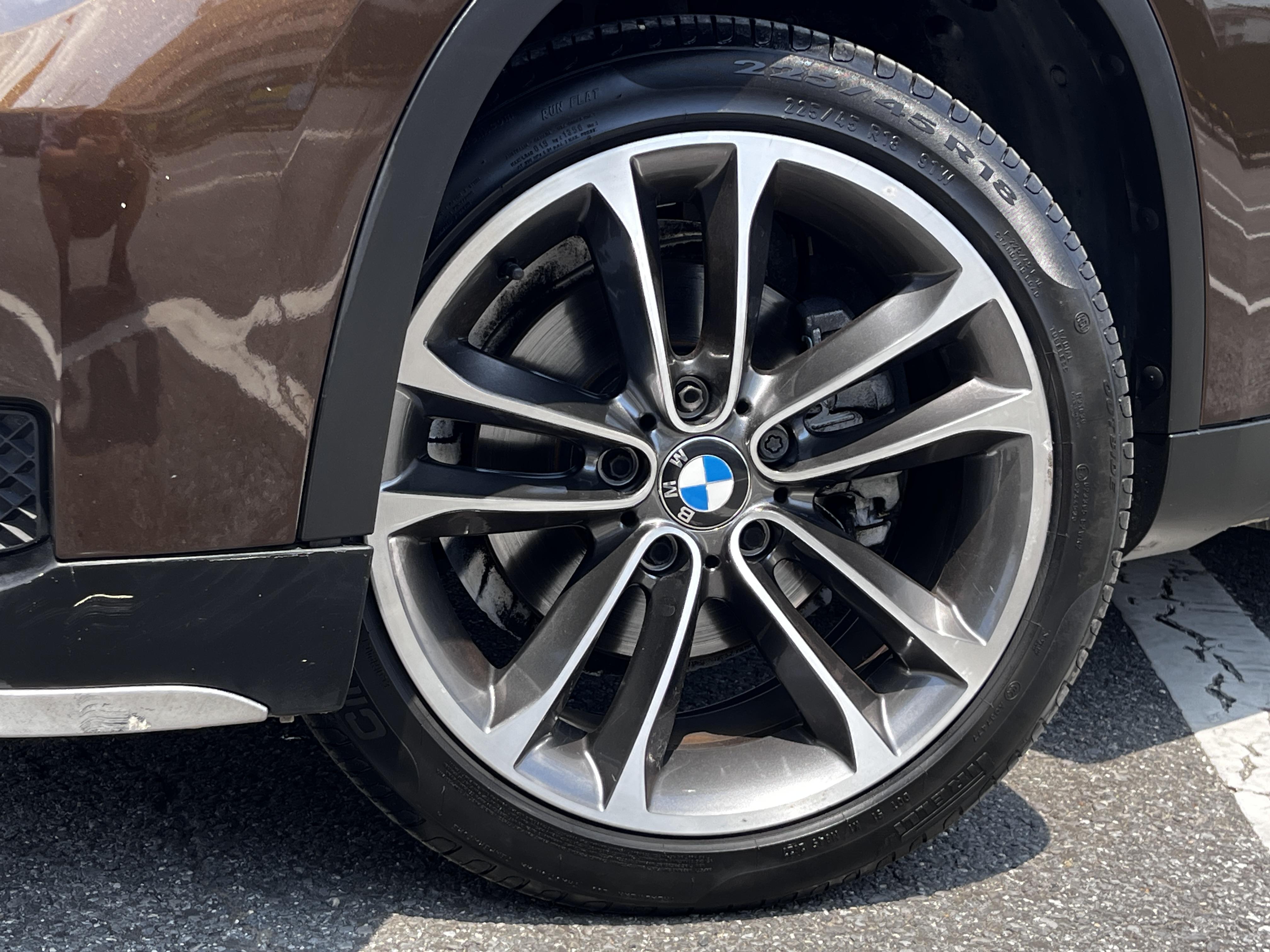 BMW X1 2015 thumb 9