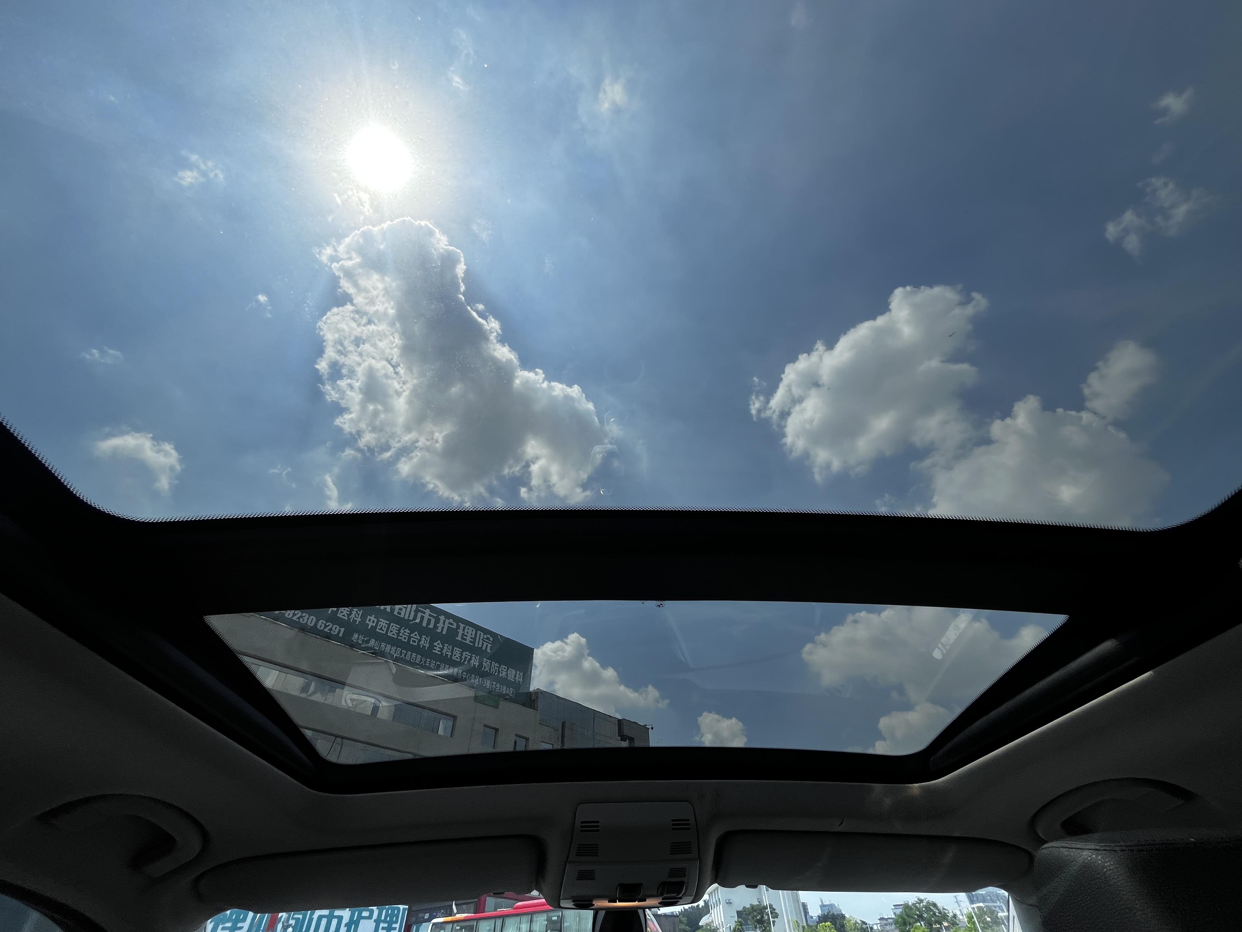 BMW X1 2015 thumb 10