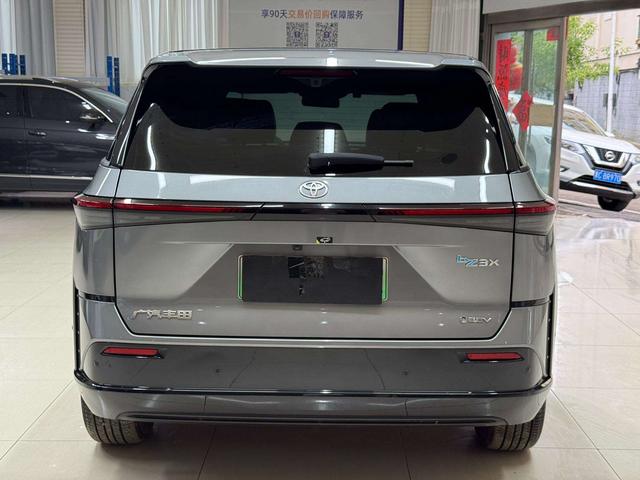 Toyota 3X 2025 thumb 3