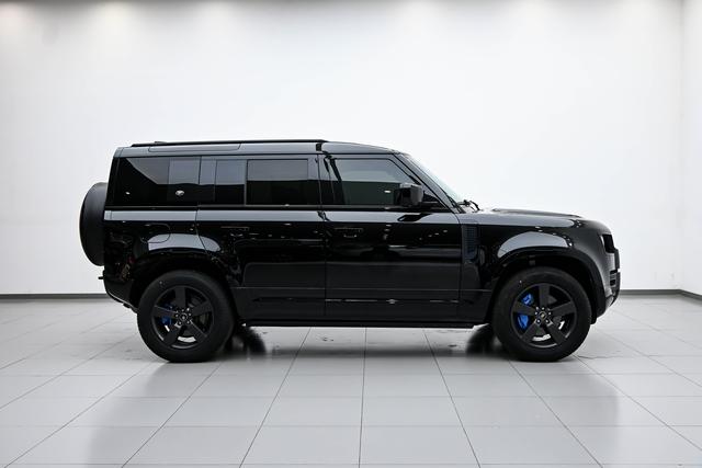 Land Rover Defender 2024 thumb 6