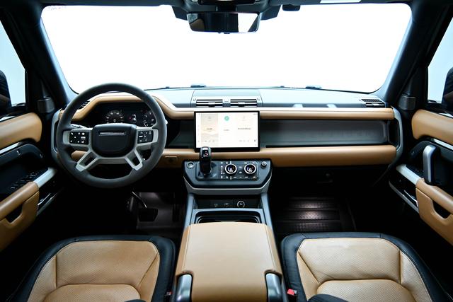 Land Rover Defender 2024 thumb 12